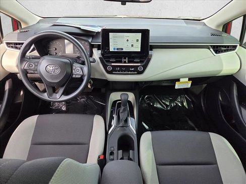 Certified 2025 Toyota Corolla LE image 17