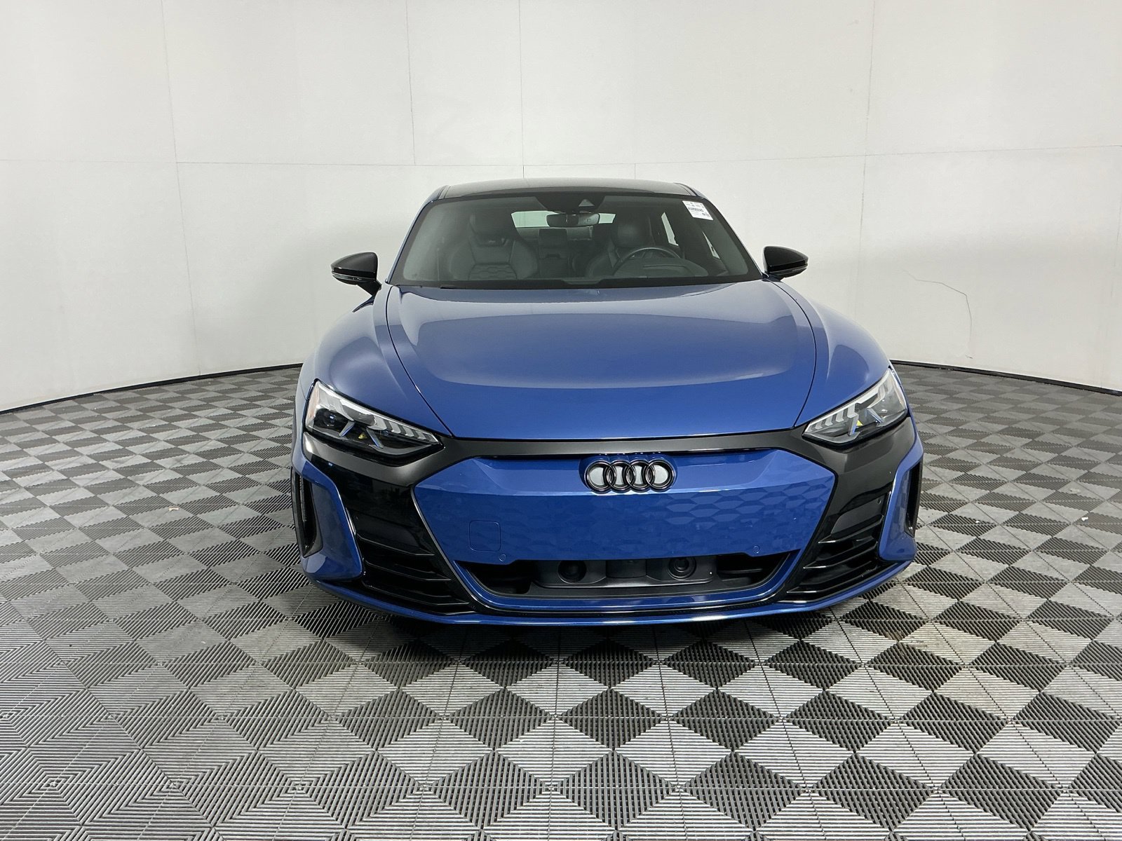 Used 2024 Audi RS e-tron GT w/ Ceramic Brake Package AWD/4WD image 2