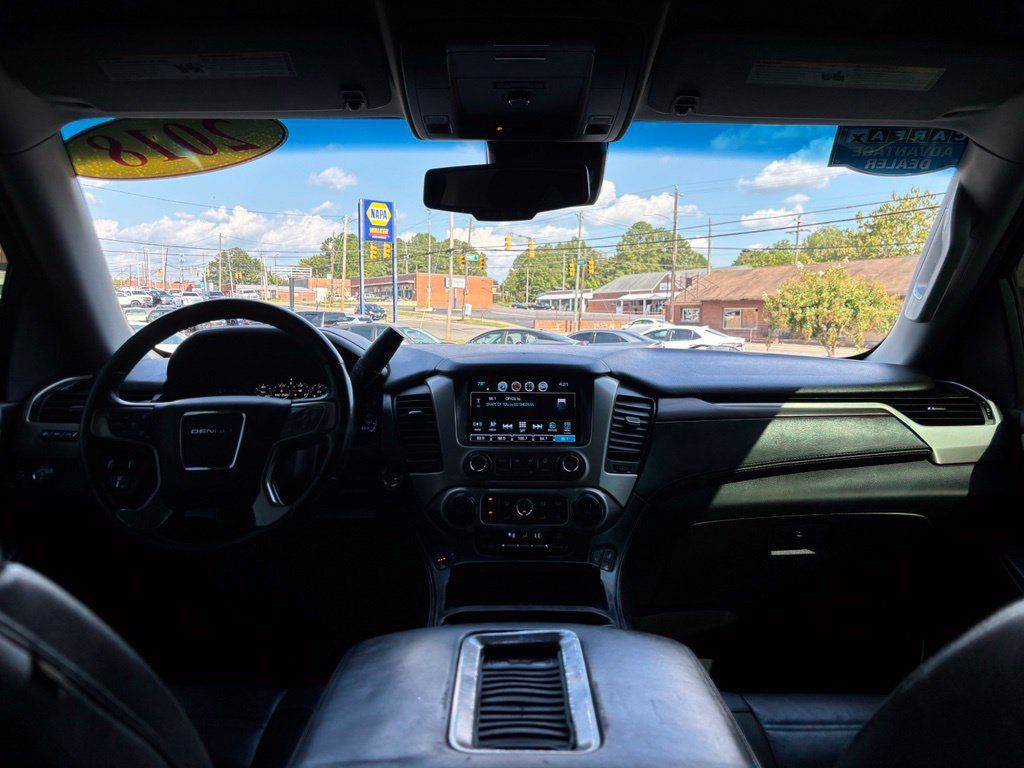 Used 2018 GMC Yukon XL Denali RWD image 16