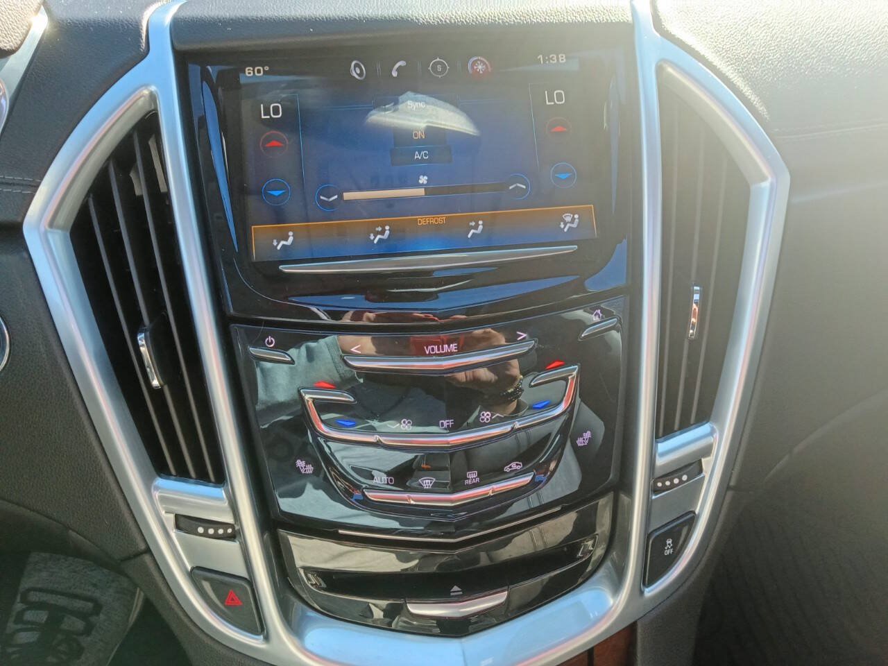 Used 2015 Cadillac SRX Performance AWD/4WD image 26
