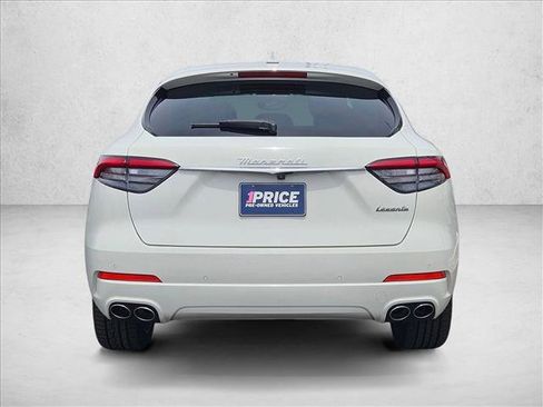Used 2022 Maserati Levante GT AWD/4WD image 7