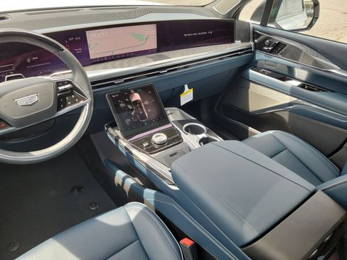 New 2025 Cadillac Escalade IQ Sport 2 image 19