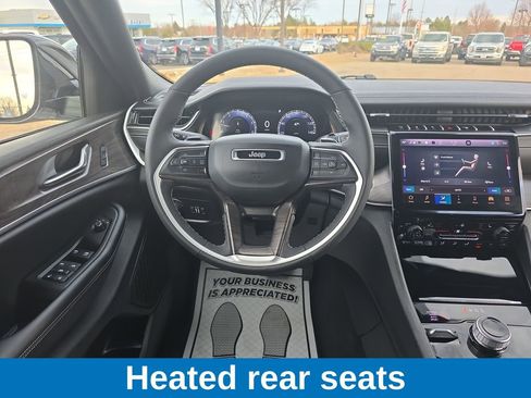 Used 2024 Jeep Grand Cherokee Limited image 14