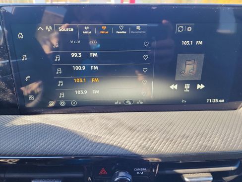 New 2026 Nissan Kicks SR w/ Cold Weather Package image 15