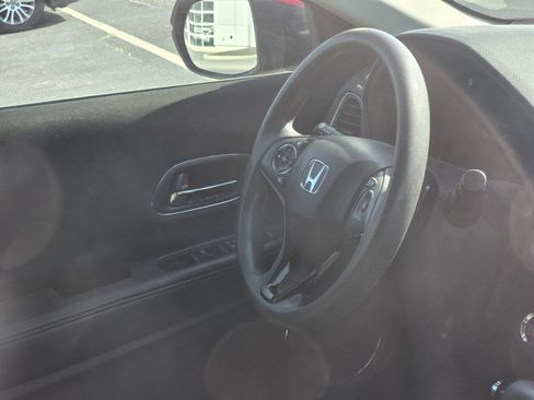 Used 2016 Honda HR-V EX image 15