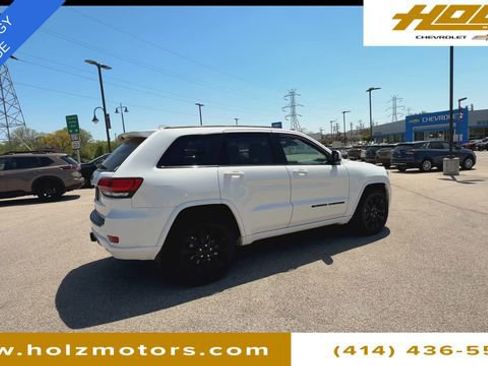 Used 2022 Jeep Grand Cherokee Laredo X AWD/4WD image 9