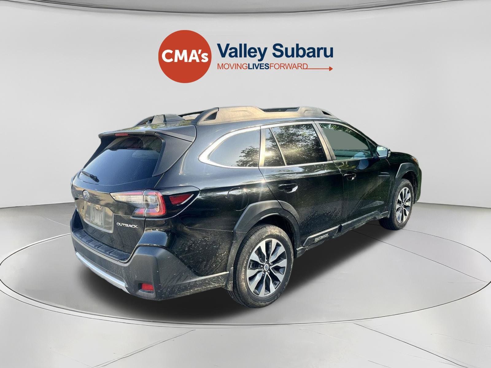 Certified 2025 Subaru Outback Limited AWD/4WD image 5