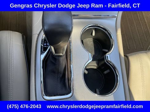 Used 2019 Jeep Grand Cherokee Overland AWD/4WD image 51