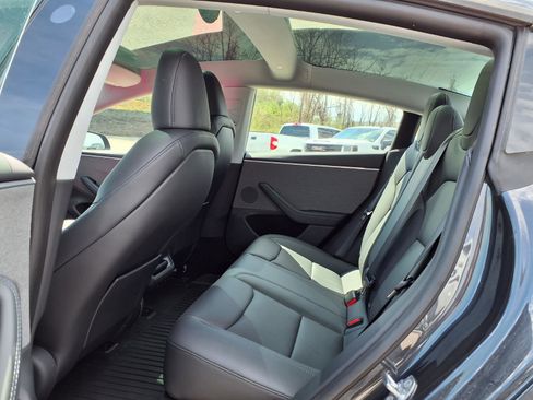 Used 2025 Tesla Model 3 Long Range RWD image 23