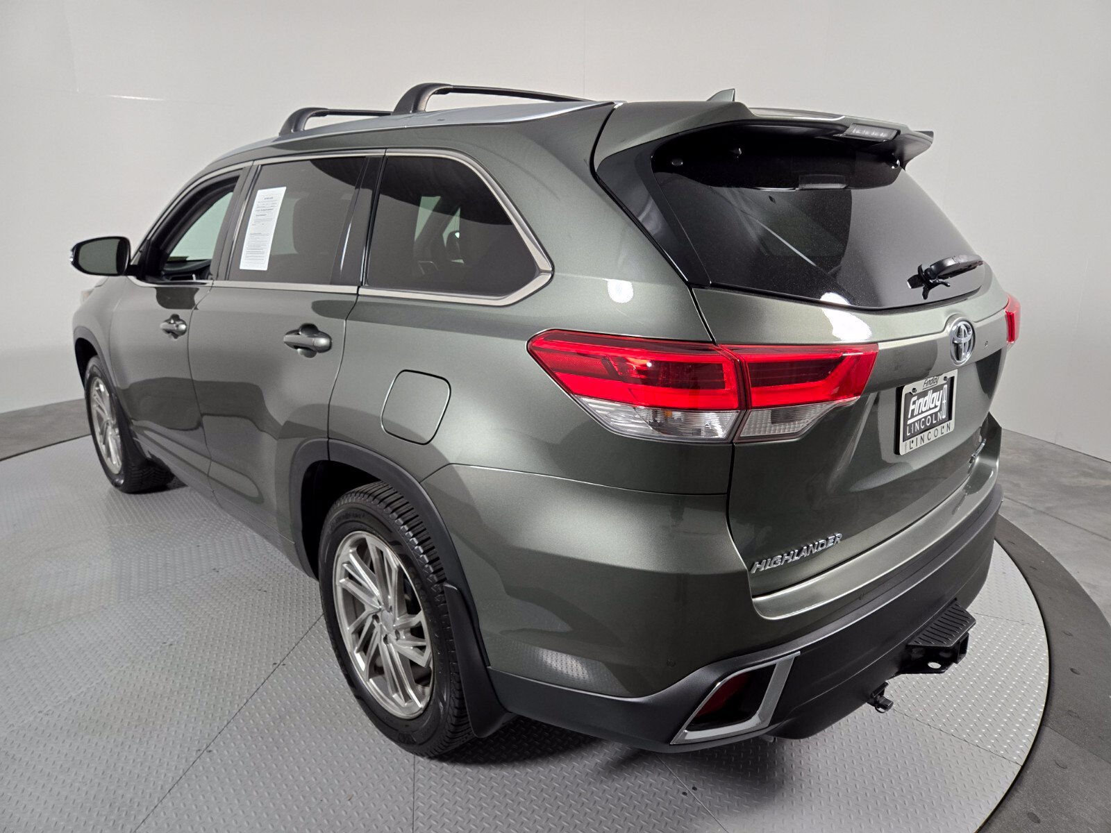 Used 2018 Toyota Highlander Limited AWD/4WD image 6