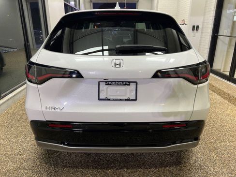 Used 2024 Honda HR-V EX-L image 3