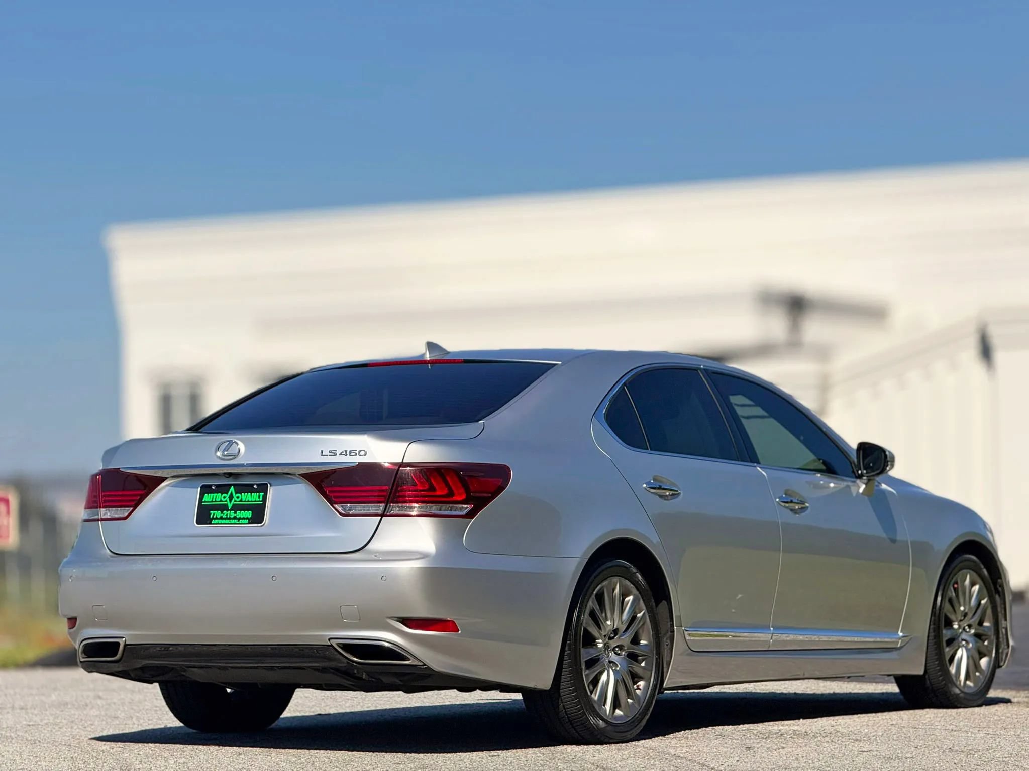 Used 2015 Lexus LS 460 w/ Comfort Package RWD image 8