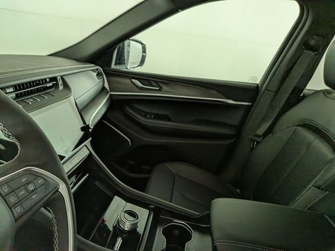 New 2026 Jeep Grand Cherokee Limited w/ Limited Altitude Package AWD/4WD image 26
