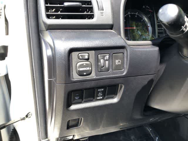 Used 2020 Toyota 4Runner TRD Off-Road Premium w/ Moonroof Package AWD/4WD image 33