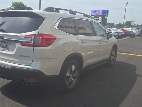 Used 2025 Subaru Ascent Premium AWD/4WD image 4