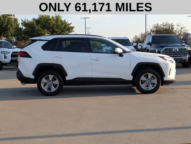Used 2023 Toyota RAV4 XLE FWD image 4