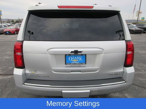 Used 2020 Chevrolet Suburban Premier w/ 6.2L Performance Package image 4