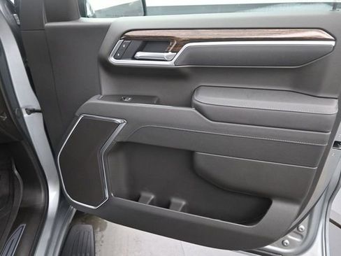 New 2026 GMC Sierra 1500 Elevation w/ LPO, Elevation Black Package image 20