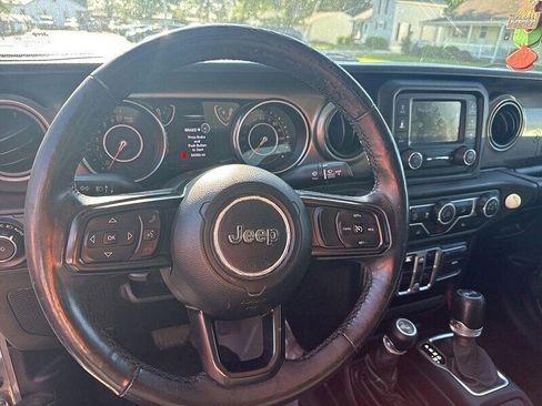Used 2018 Jeep Wrangler Unlimited Sport S AWD/4WD image 25