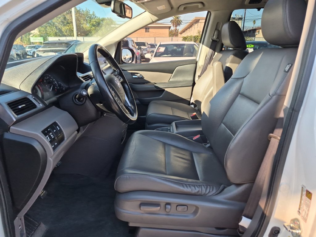 Used 2015 Honda Odyssey Touring Elite image 15
