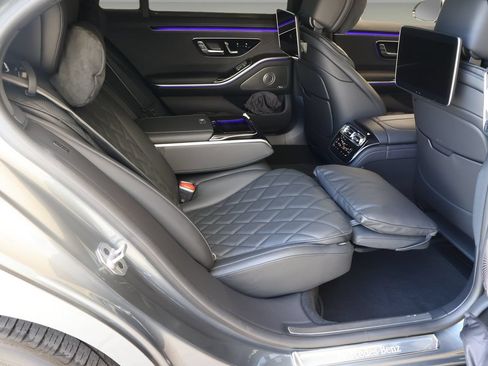 Used 2024 Mercedes-Benz S 580 4MATIC Sedan image 19