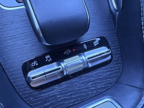 Used 2021 Mercedes-Benz GLE 53 AMG 4MATIC image 32