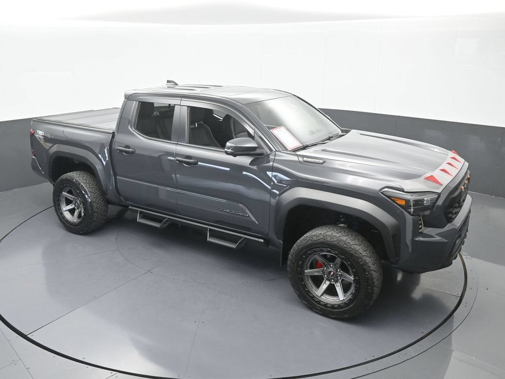 Used 2025 Toyota Tacoma TRD Off-Road w/ TRD Off Road Premium Package AWD/4WD image 62
