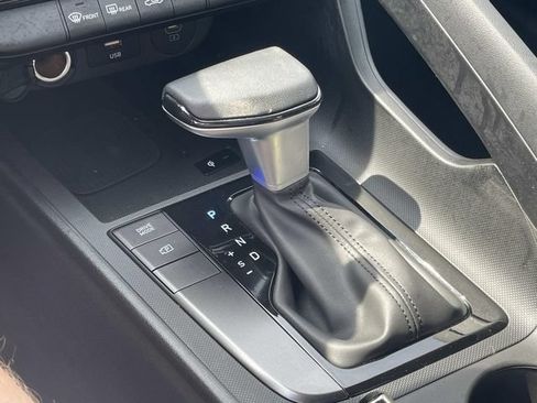 Certified 2025 Hyundai Elantra Sport FWD image 31