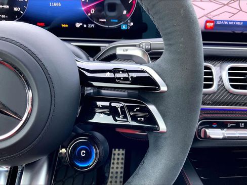 Used 2025 Mercedes-Benz GLE 53 AMG AMG GLE 53 image 25