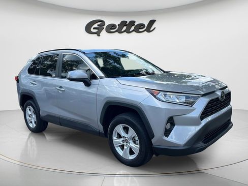 Certified 2021 Toyota RAV4 XLE w/ Convenience Package FWD image 2