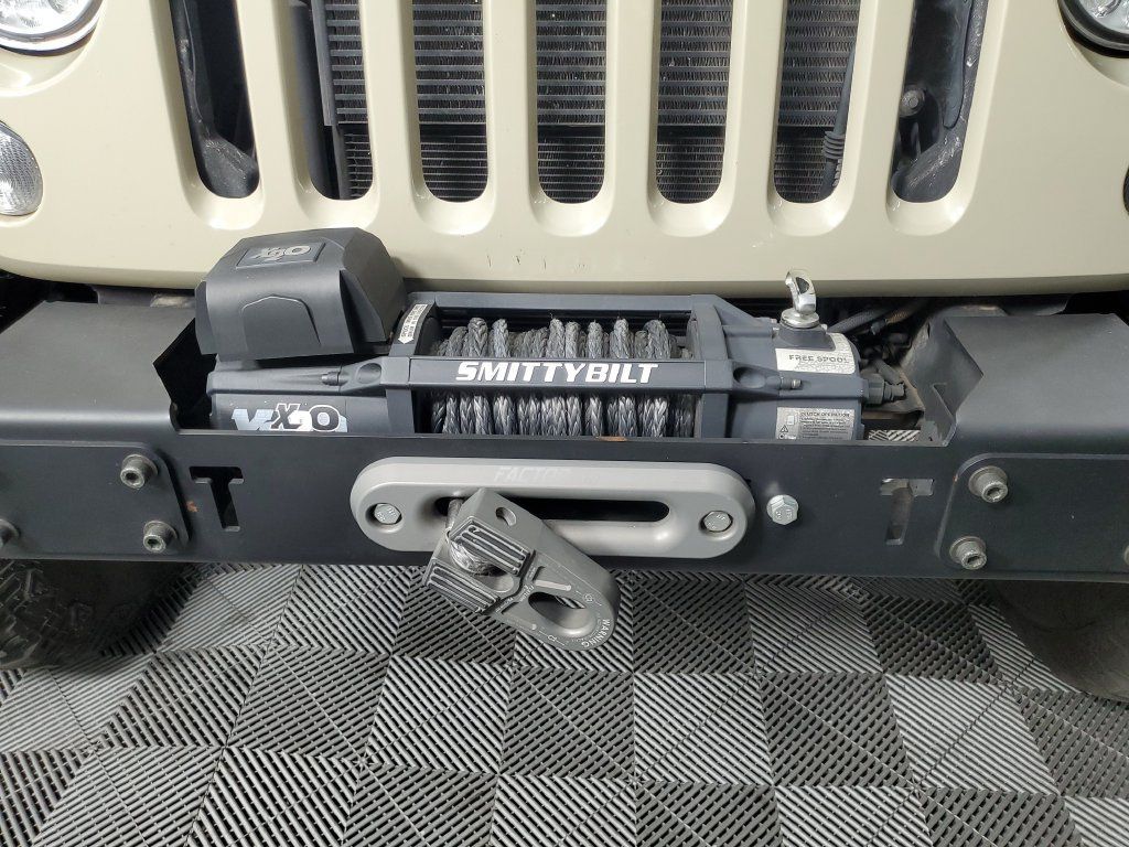 Used 2018 Jeep Wrangler Unlimited Rubicon w/ Connectivity Group AWD/4WD image 10