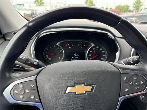 Used 2020 Chevrolet Traverse LT w/ Driver Confidence II Package AWD/4WD image 13