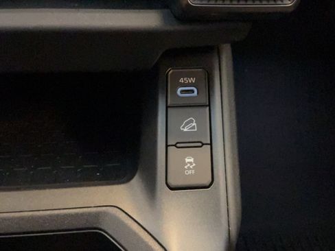 Used 2026 Toyota RAV4 XSE w/ Weather Package AWD/4WD image 17