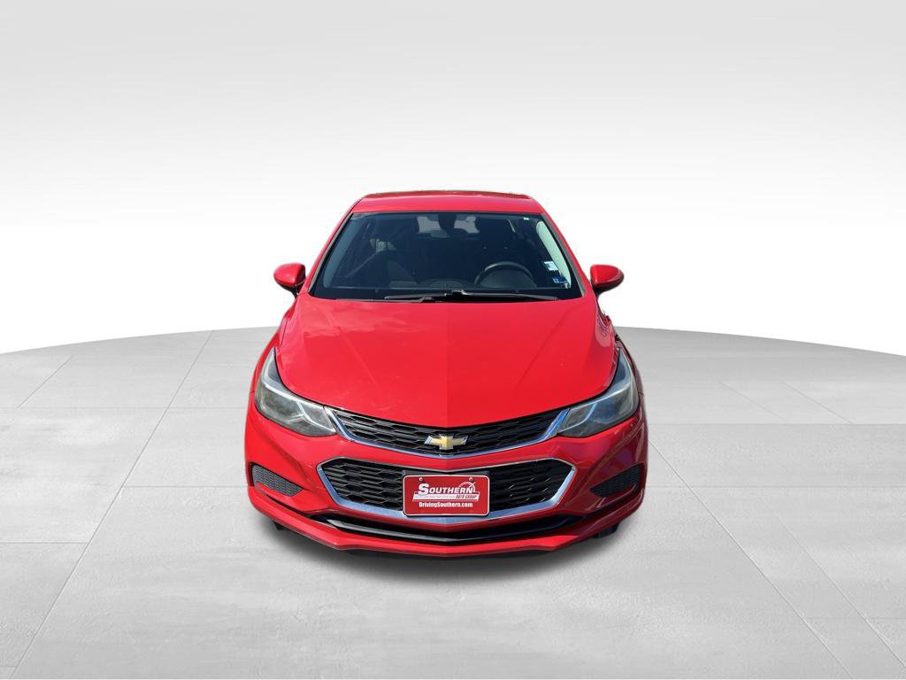 Used 2016 Chevrolet Cruze LT FWD image 2
