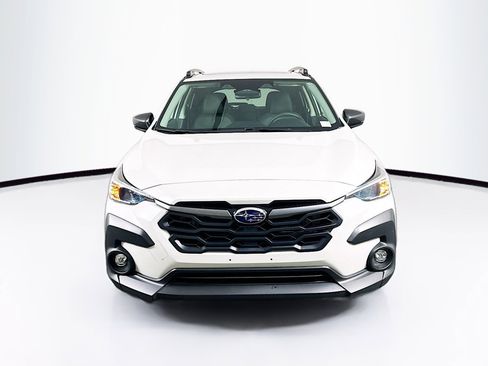 Used 2024 Subaru Crosstrek 2.0i Premium image 2