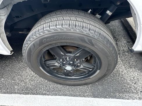 Used 2018 Ford F150 XLT RWD image 14
