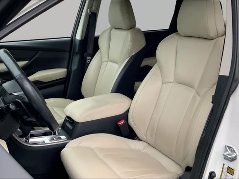 Used 2022 Subaru Ascent Limited AWD/4WD image 8