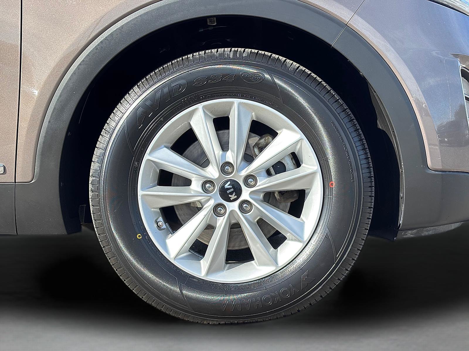 Used 2019 Kia Sorento AWD V6 image 8
