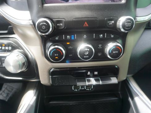 Used 2021 RAM 1500 Laramie AWD/4WD image 25