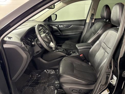 Used 2019 Nissan Rogue SL FWD image 27