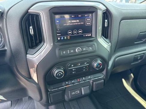 Used 2021 Chevrolet Silverado 1500 Custom AWD/4WD image 17