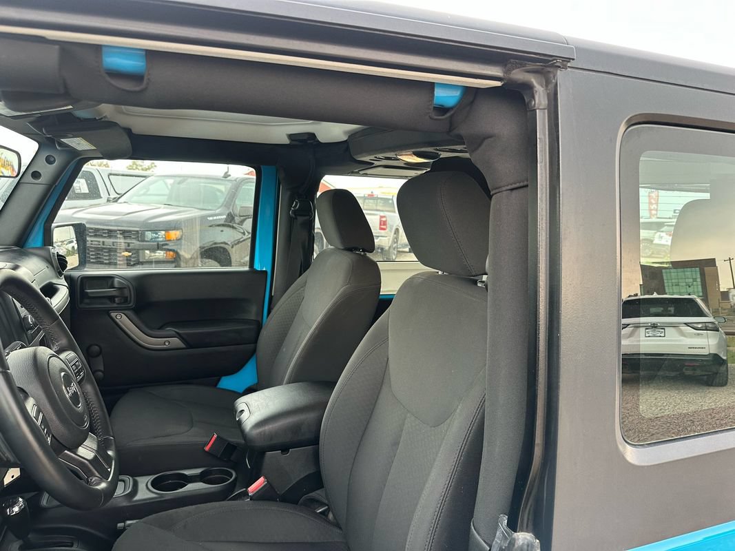 Used 2018 Jeep Wrangler Sport AWD/4WD image 32