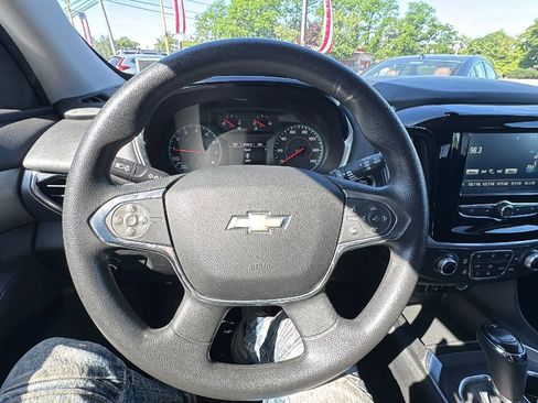 Used 2018 Chevrolet Traverse LS FWD image 30