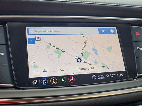 Used 2020 Buick Enclave Essence w/ Sound and Sites Package image 24