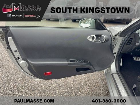 Used 2005 Nissan 350Z Touring image 9