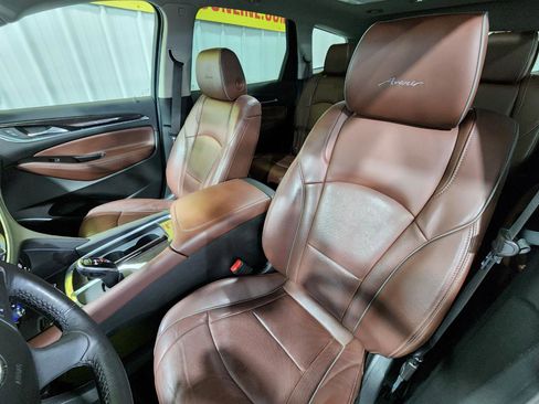 Used 2020 Buick Enclave Avenir w/ Avenir Technology Package AWD/4WD image 15