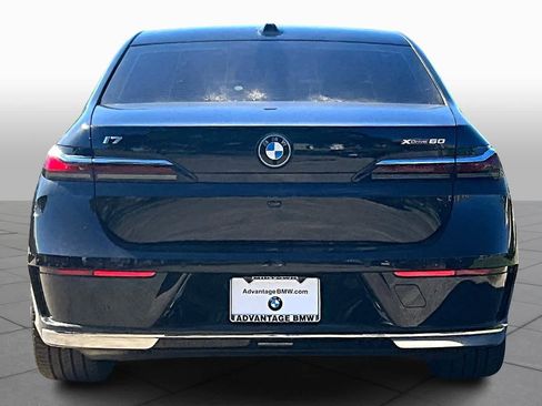 New 2025 BMW i7 xDrive60 w/ Premium Package image 4