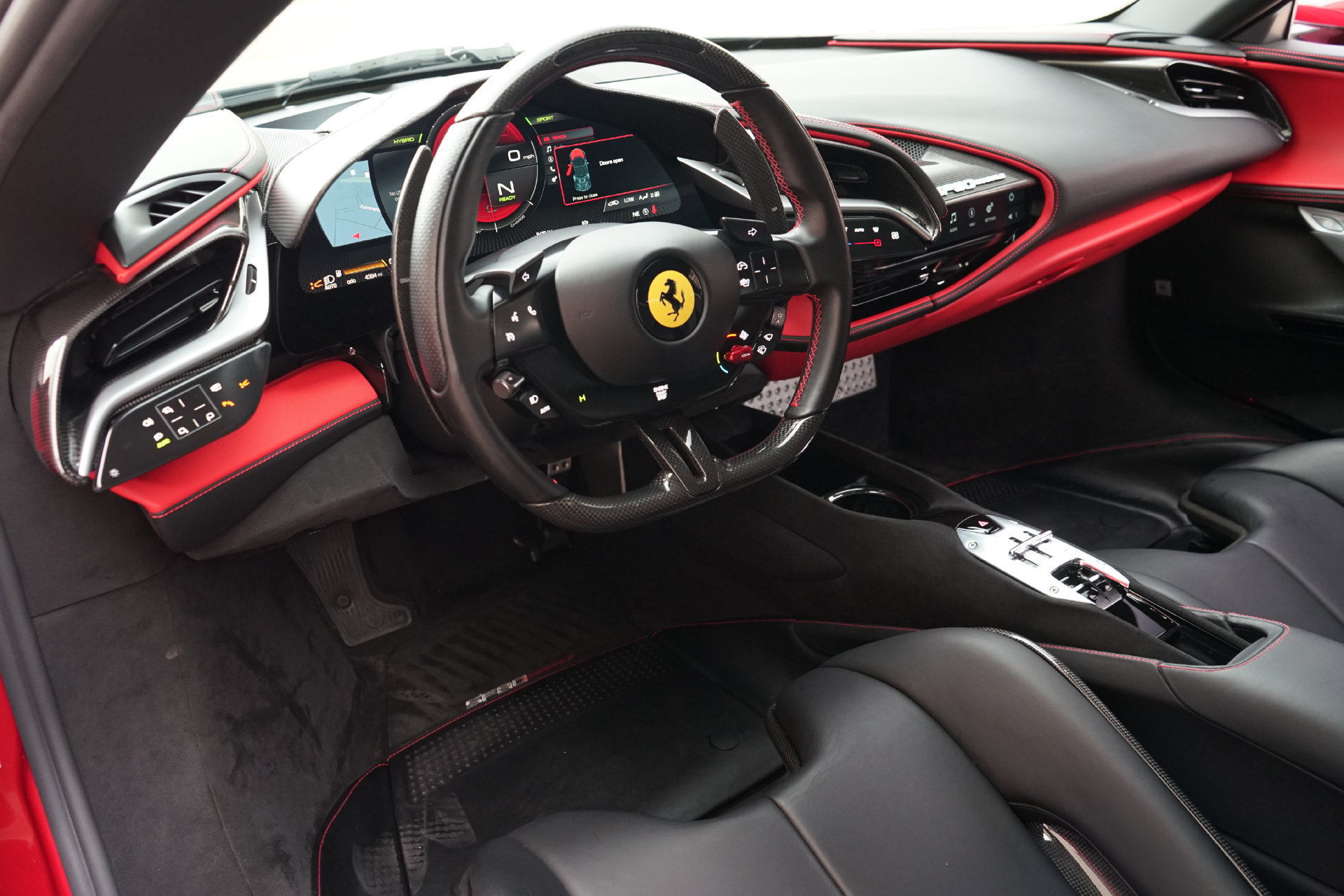 Used 2021 Ferrari SF90 Stradale AWD/4WD image 8