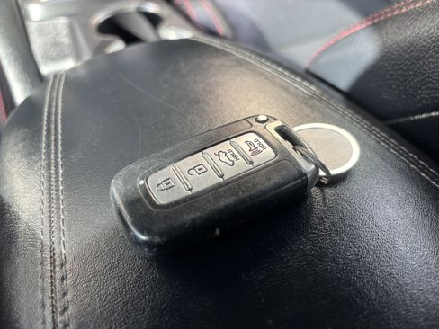 Used 2016 Hyundai Genesis Coupe 3.8 image 36