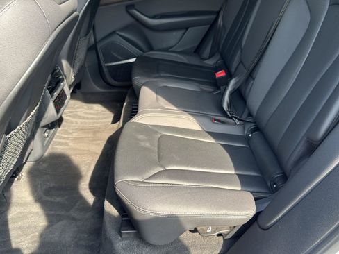 Used 2019 Audi Q8 Premium Plus w/ Premium Plus AWD/4WD image 25